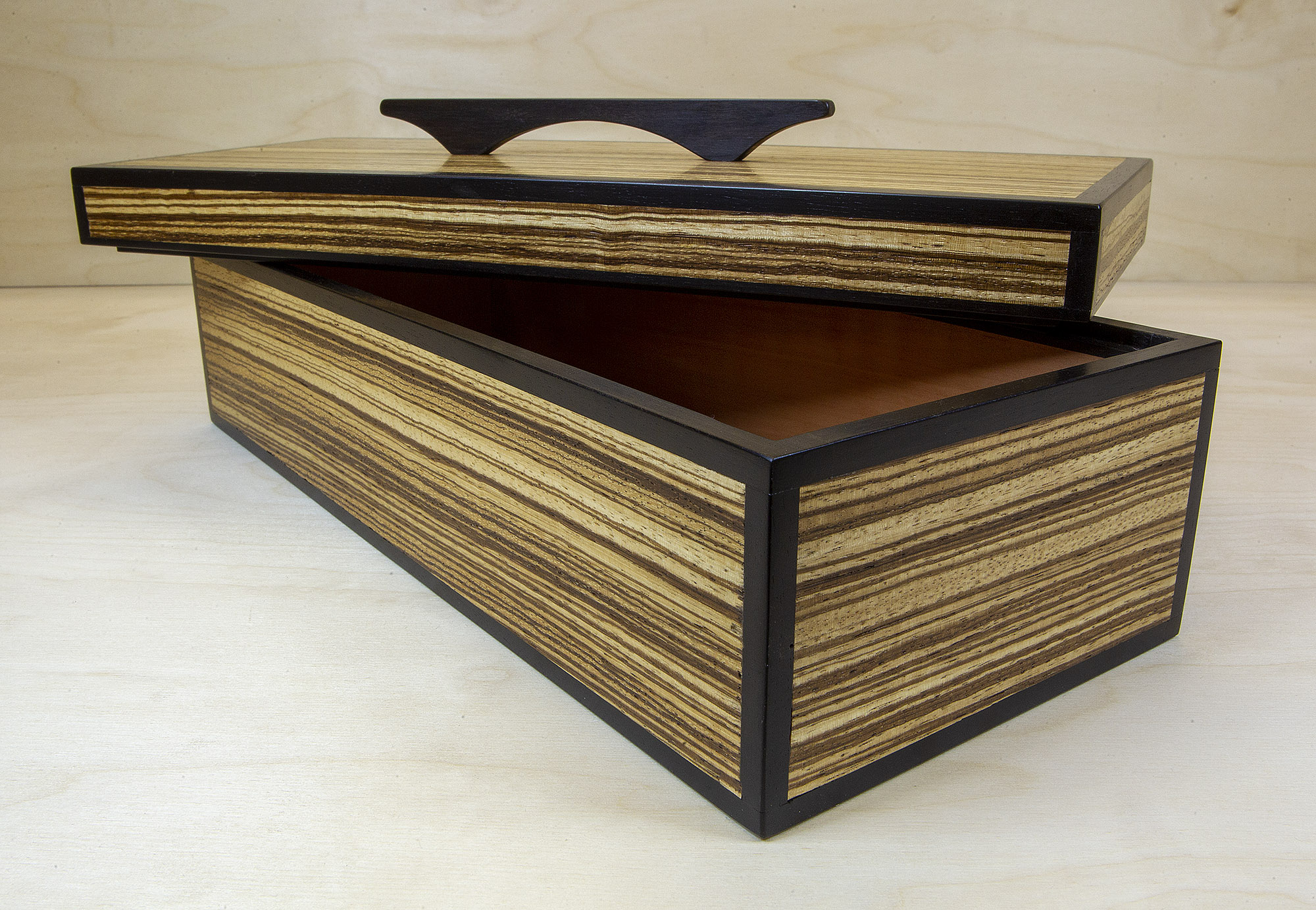 Definition: veneer